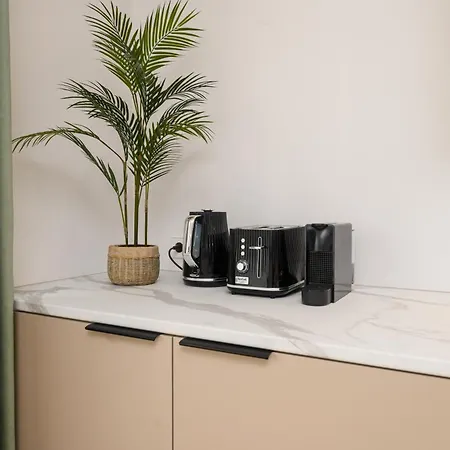 아파트 Modern Close To And Spas 페르누