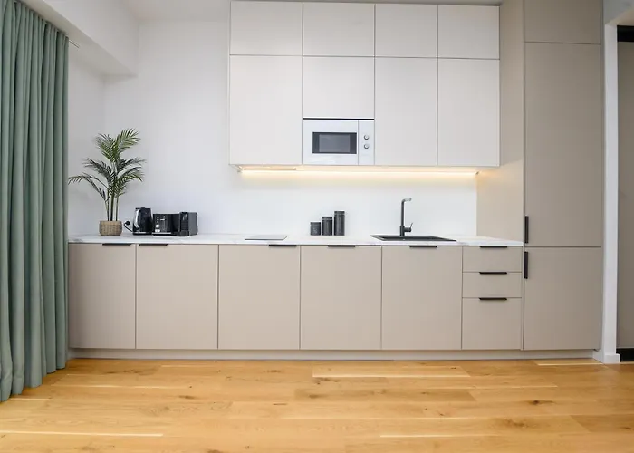 Modern Close To And Spas * 派尔努